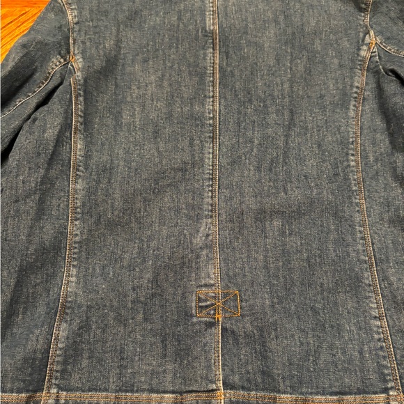 LL Bean LP Denim Jacket - Picture 2 of 6